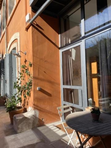 Un Oasis Au Coeur De La Vieille Ville, Classe 4 Etoiles Montpellier Kültér fotó