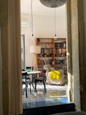 Un Oasis Au Coeur De La Vieille Ville, Classe 4 Etoiles Montpellier Kültér fotó